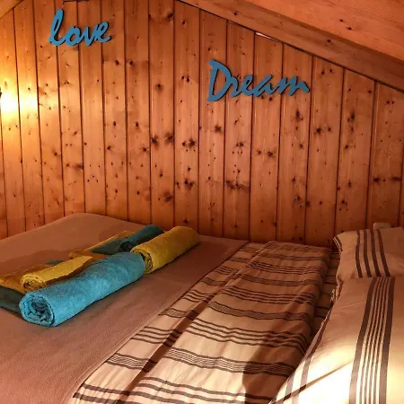 Casinhas Da Figueira Feriehus